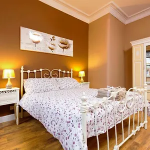 Stylish Near Royal Mile Appartement